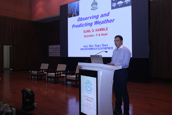 Foundation Day celebration at IIG. Lectures by eminent scientists